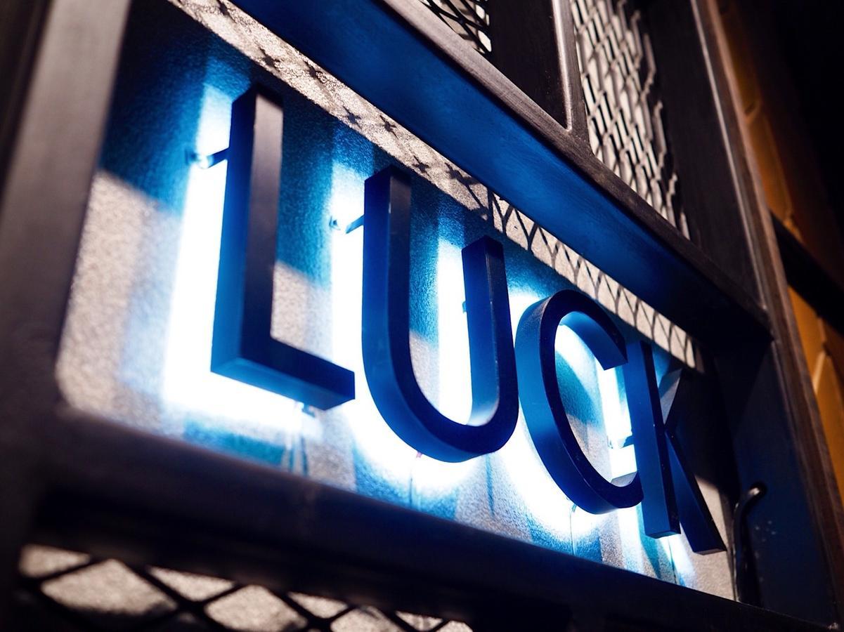 Hotel Luck Esan Loft Ubon Ratchathani Exterior foto