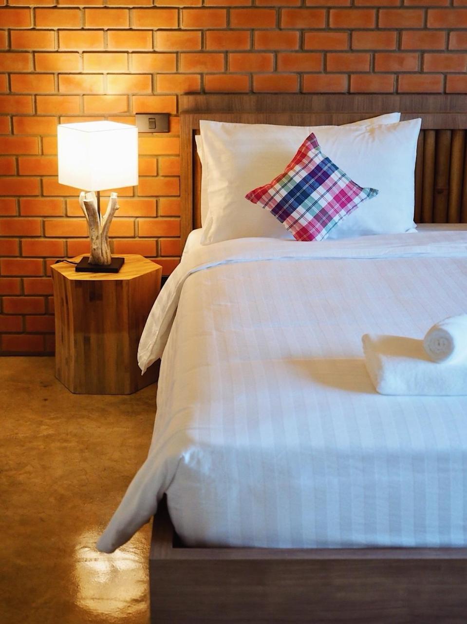 Hotel Luck Esan Loft Ubon Ratchathani Exterior foto